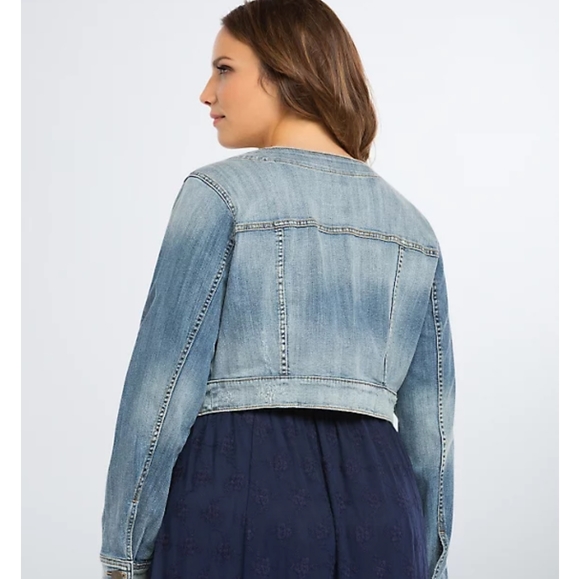 NWT Torrid Crop Denim Jacket Size 3 - Picture 3 of 10